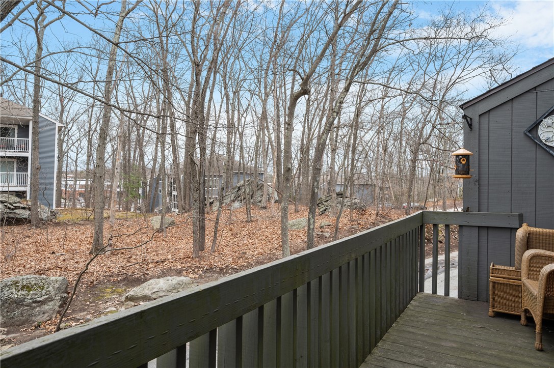 7 Wake Robin Road 905