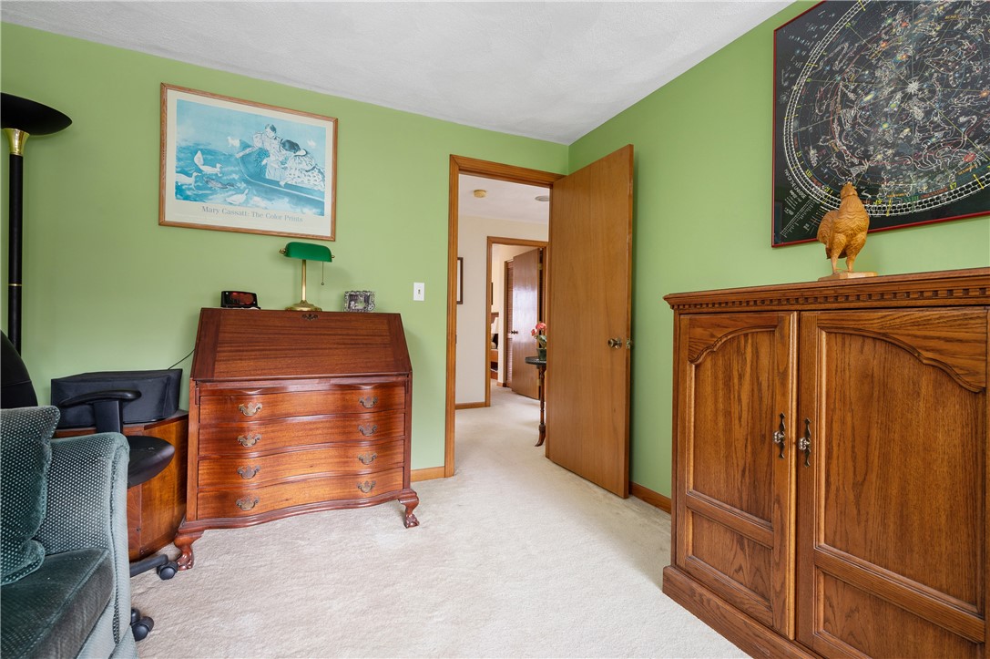 7 Wake Robin Road 905
