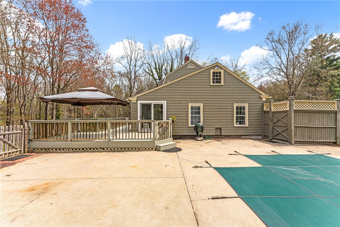 27 Peeptoad Road