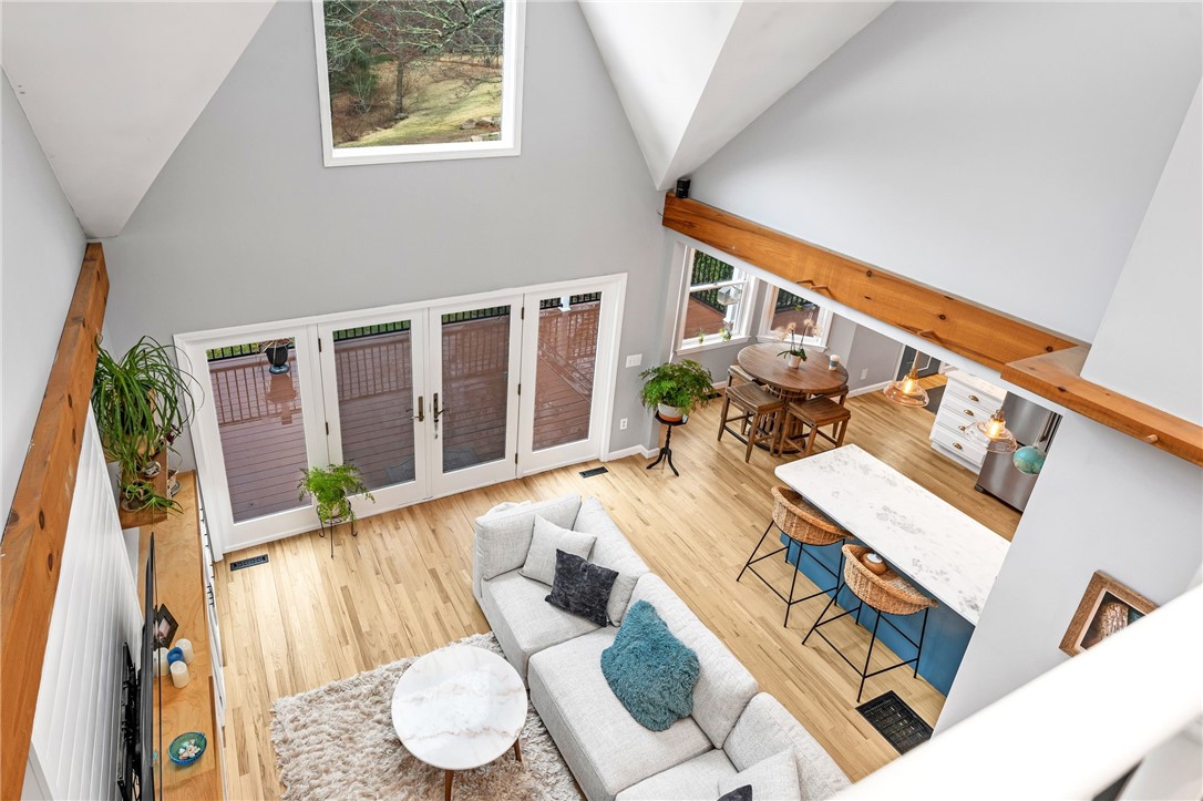 11 Pequot Lane