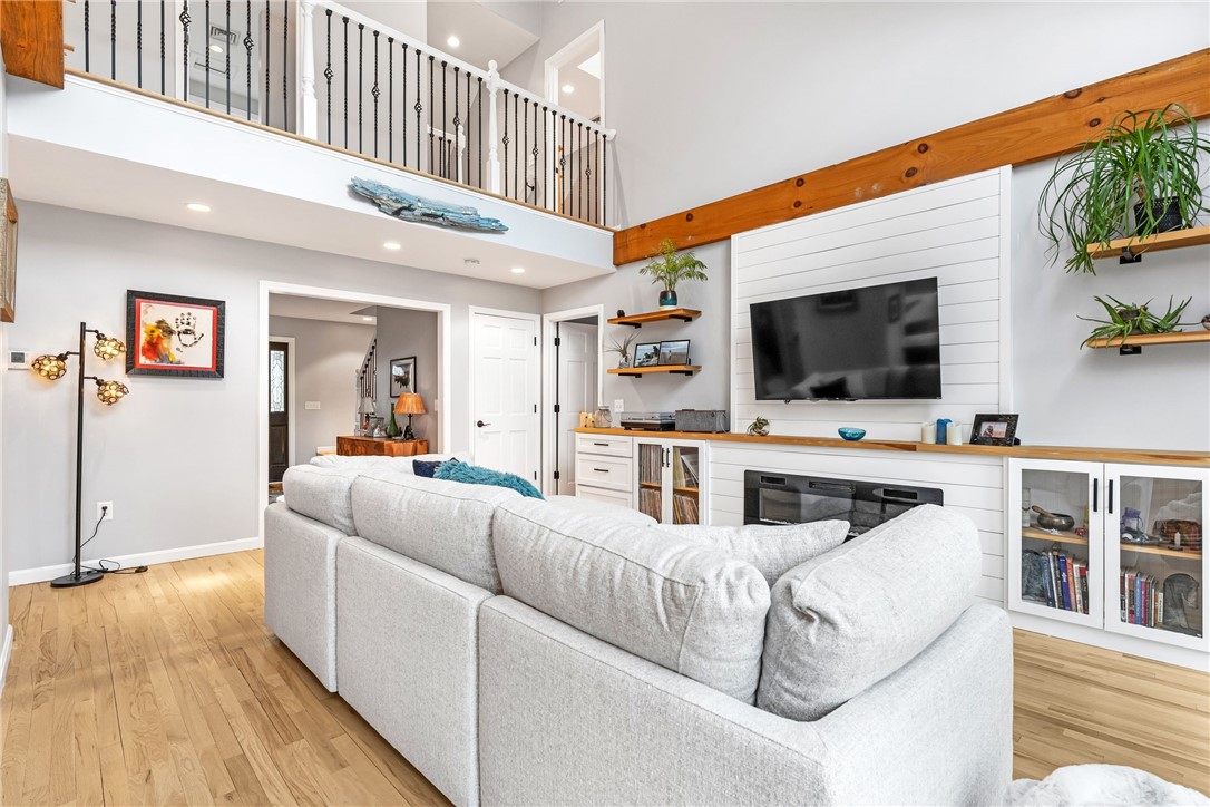 11 Pequot Lane