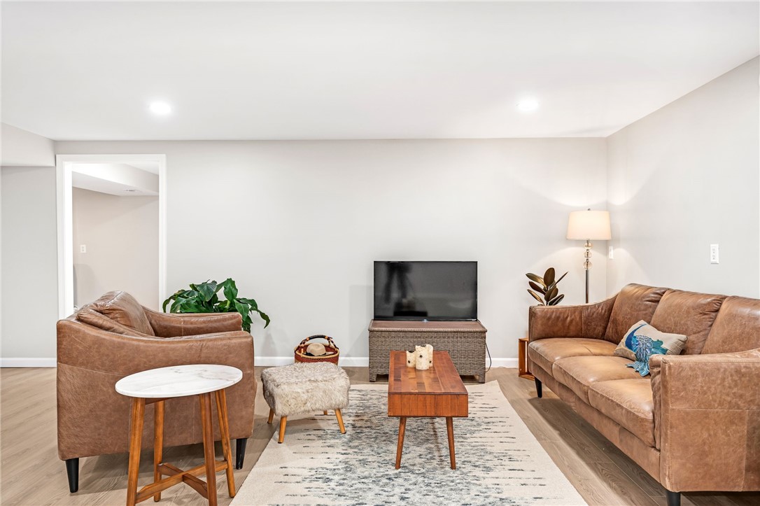 11 Pequot Lane