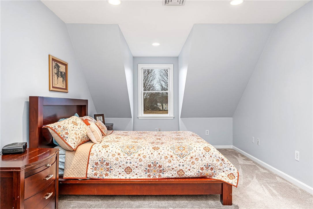 11 Pequot Lane