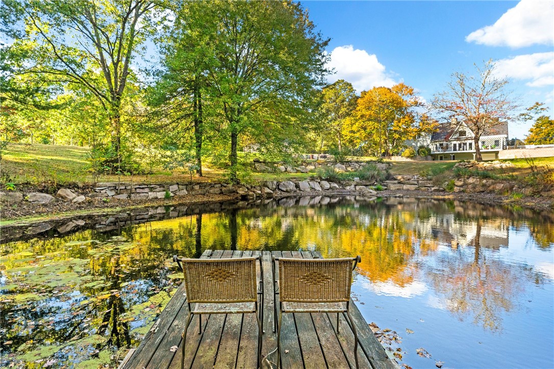 11 Pequot Lane
