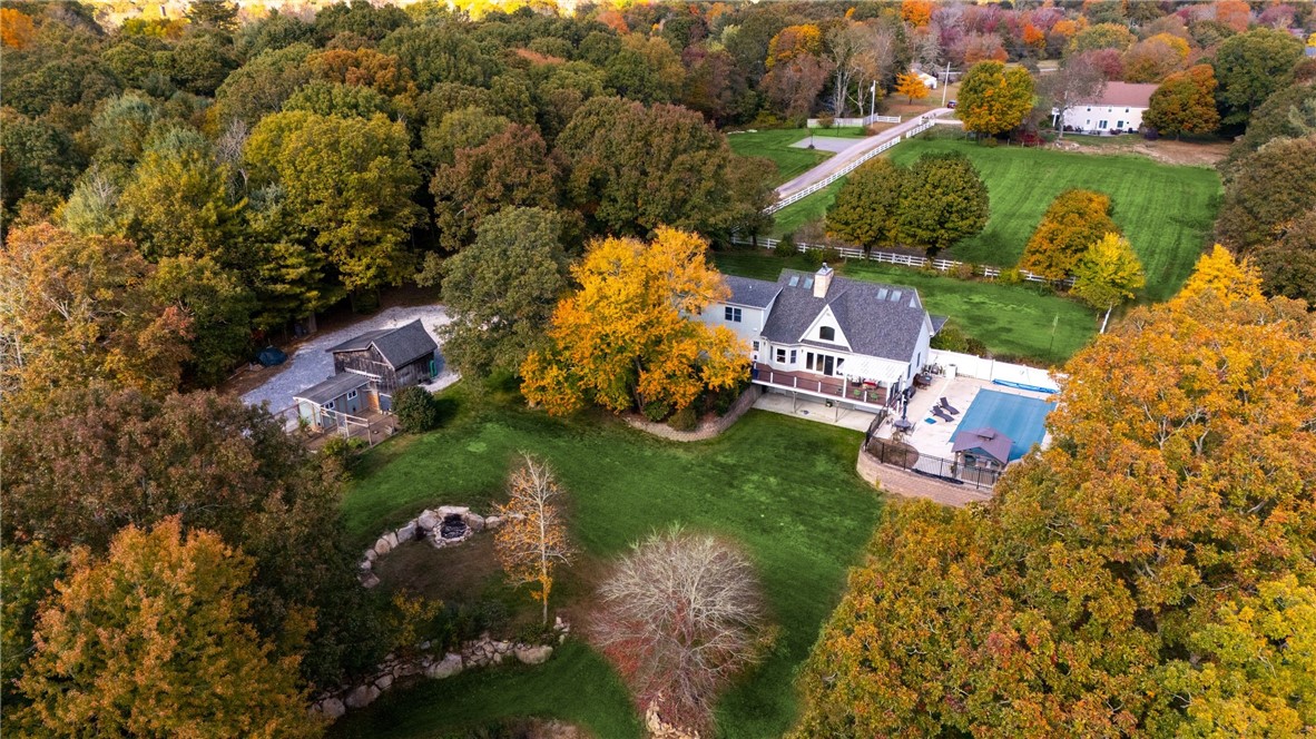 11 Pequot Lane