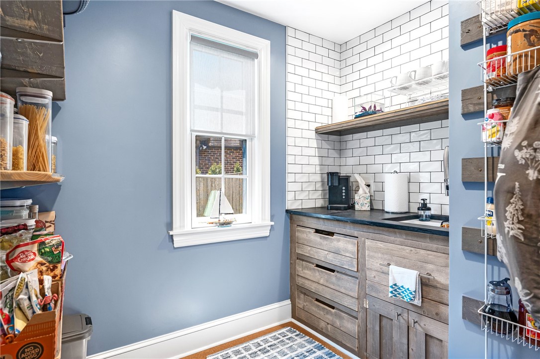 70 Dryden Avenue