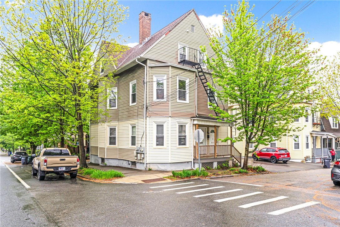 2 Poplar Street 1