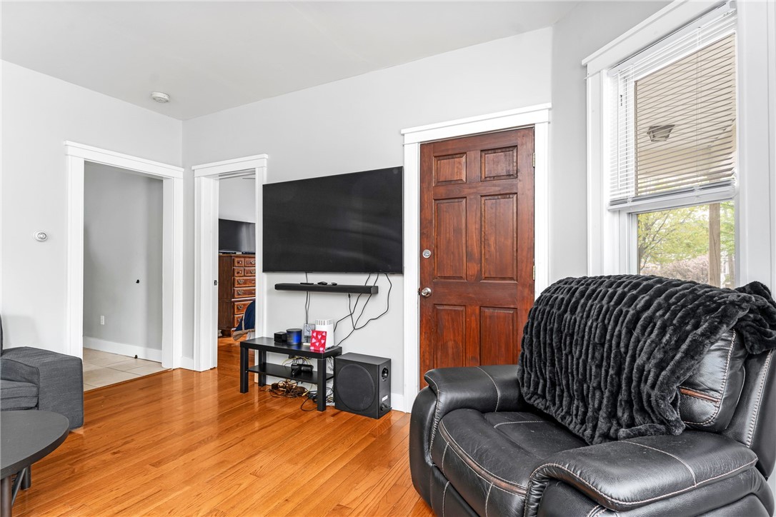 2 Poplar Street 1