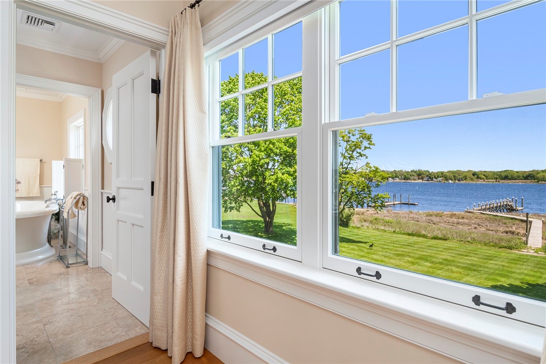 136 Adams Point Road
