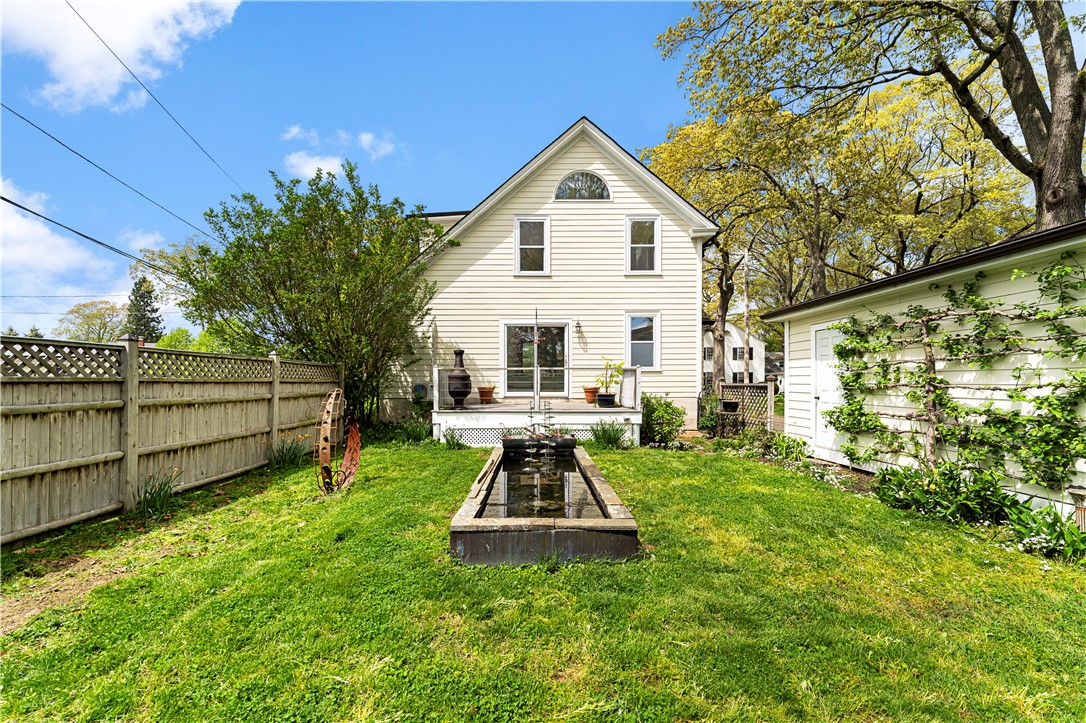 1024 Bullocks Point Avenue