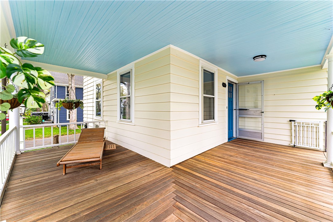 1024 Bullocks Point Avenue