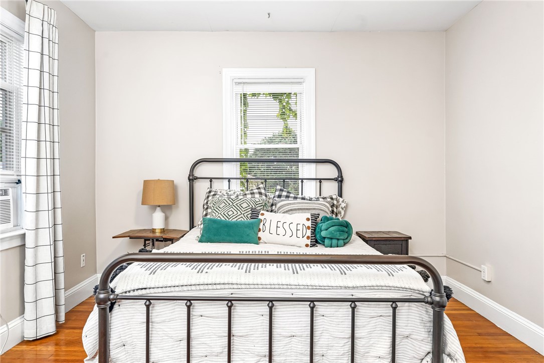 165 Wentworth Avenue 2E