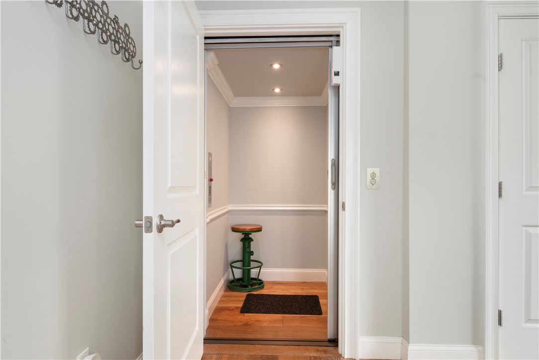 40 Kettle Point Avenue