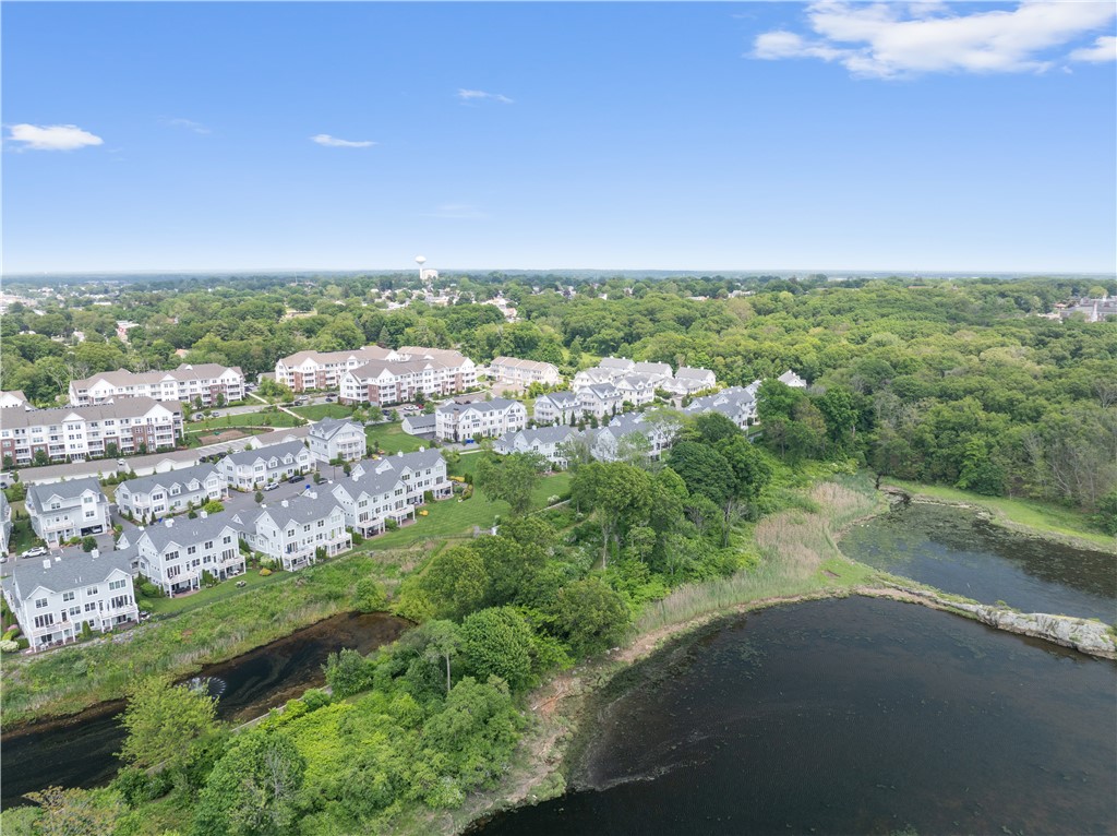 40 Kettle Point Avenue