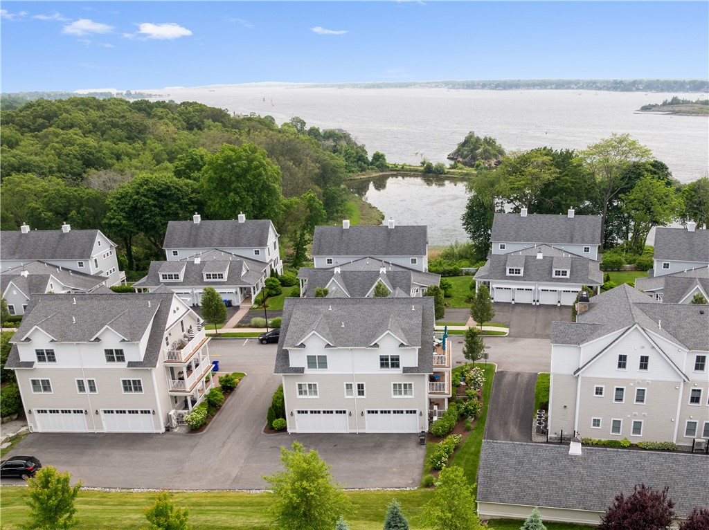 40 Kettle Point Avenue