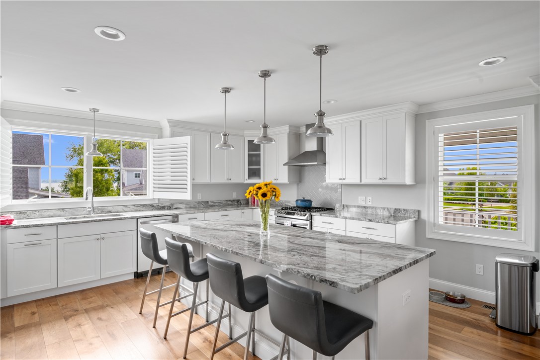 40 Kettle Point Avenue