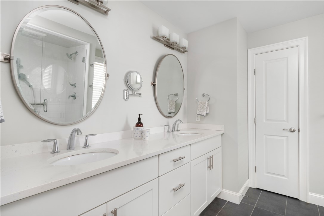 40 Kettle Point Avenue