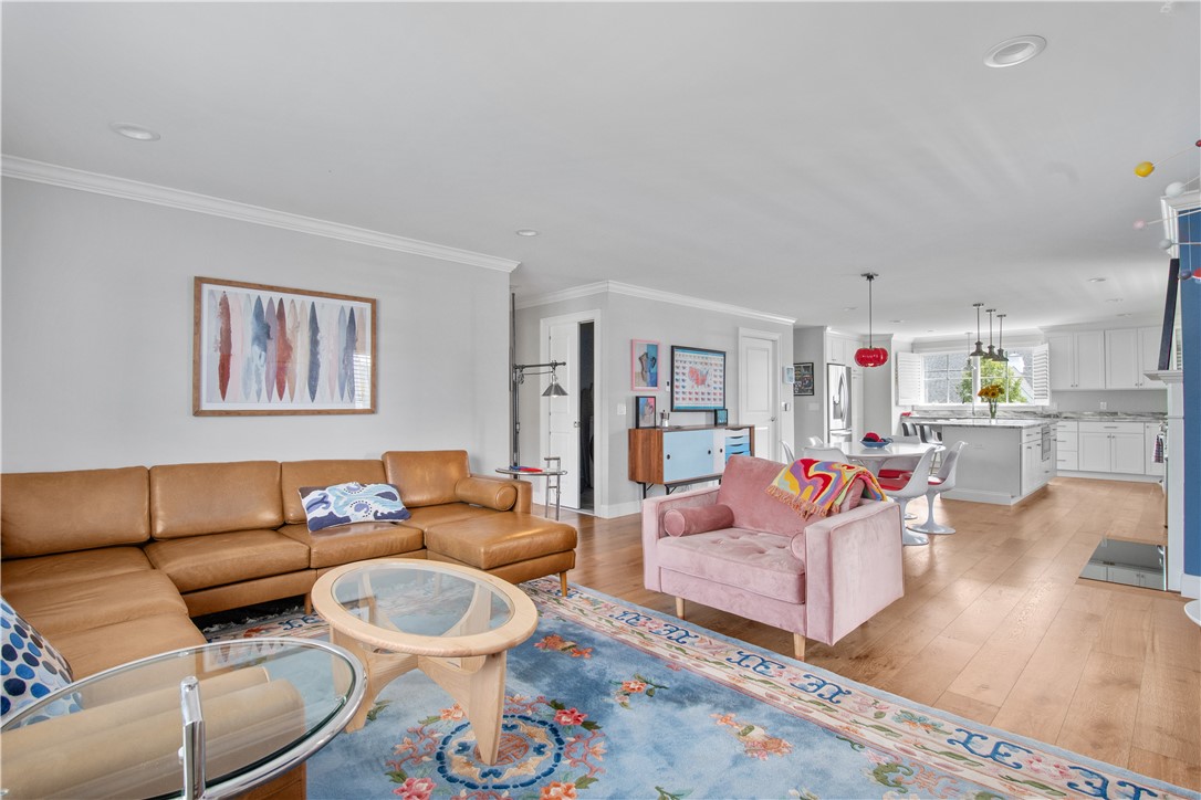 40 Kettle Point Avenue