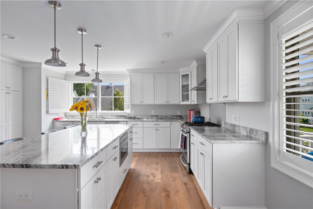 40 Kettle Point Avenue