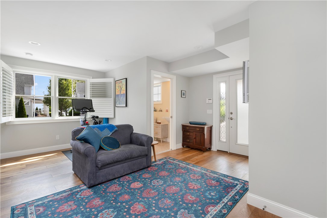 40 Kettle Point Avenue