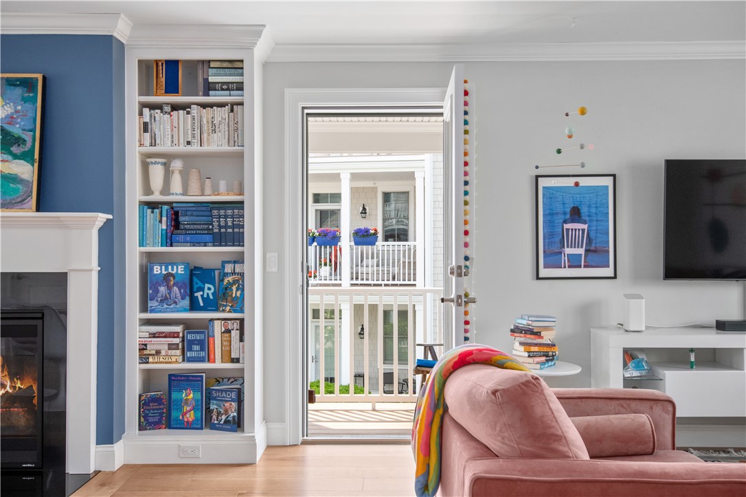 40 Kettle Point Avenue