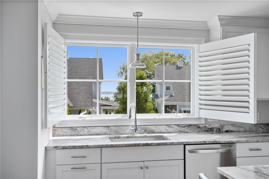 40 Kettle Point Avenue