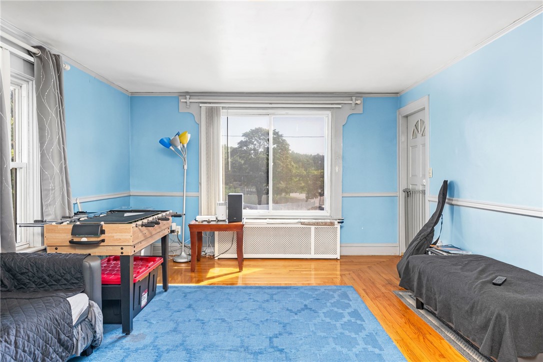 106 Pleasant Street