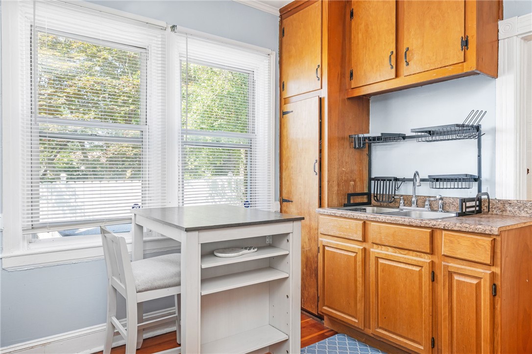 106 Pleasant Street
