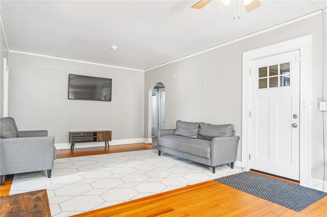 106 Pleasant Street