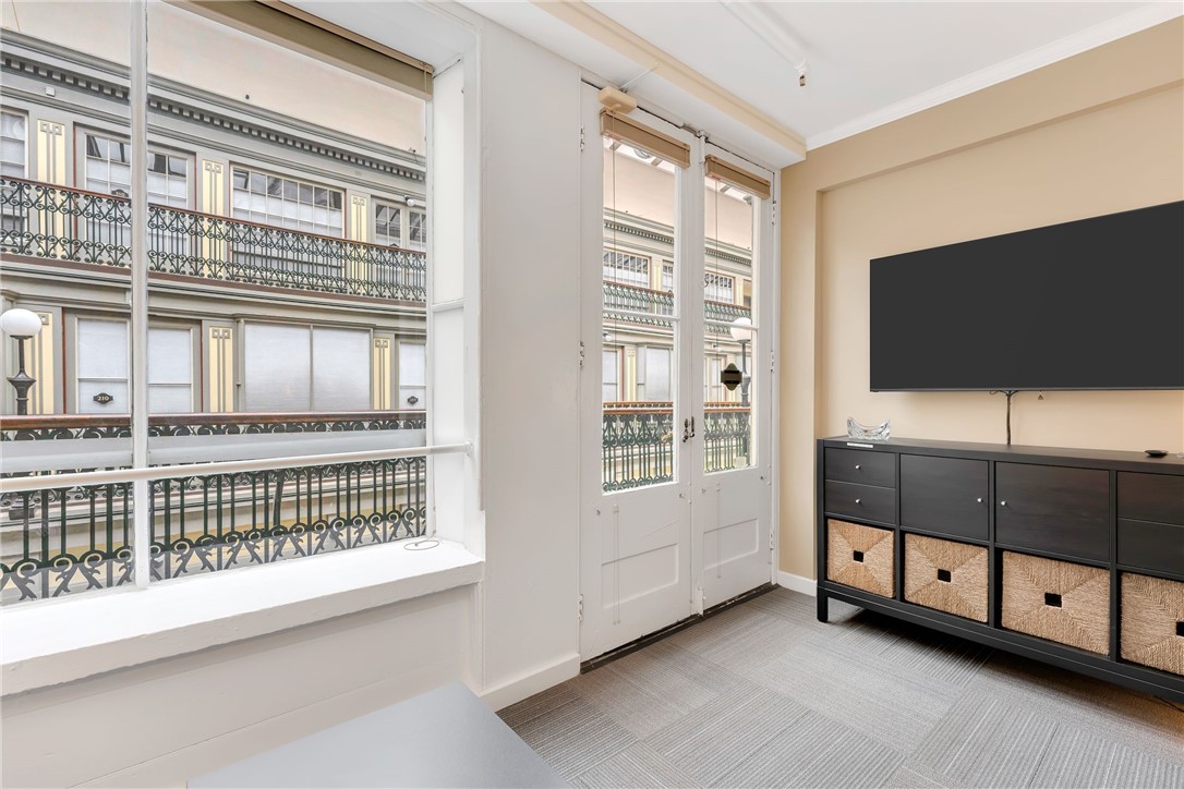 65 Weybosset Street 222