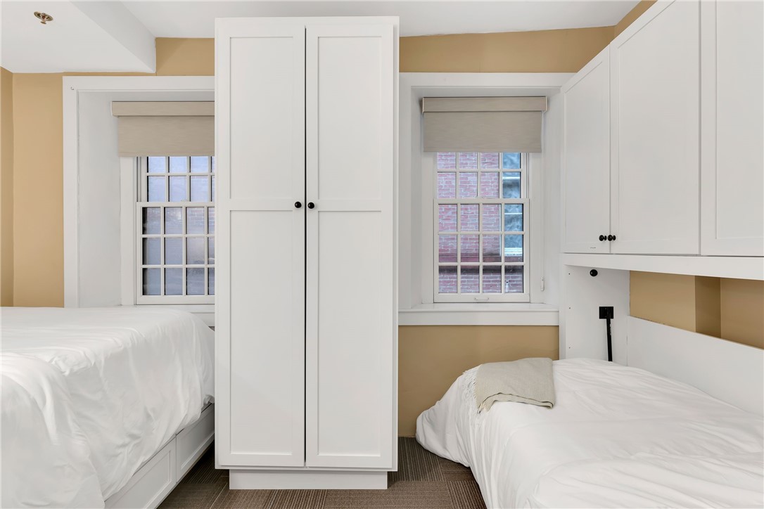 65 Weybosset Street 222