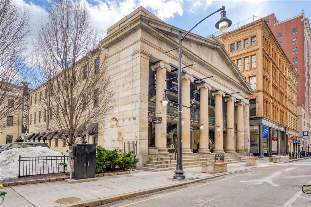 65 Weybosset Street 222