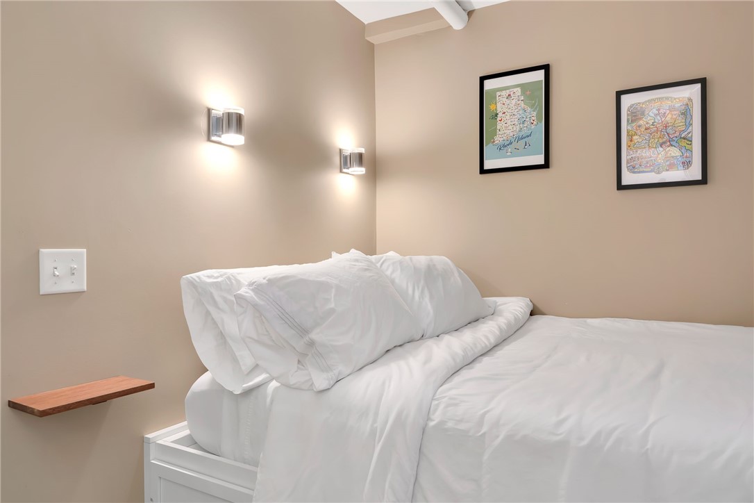 65 Weybosset Street 222