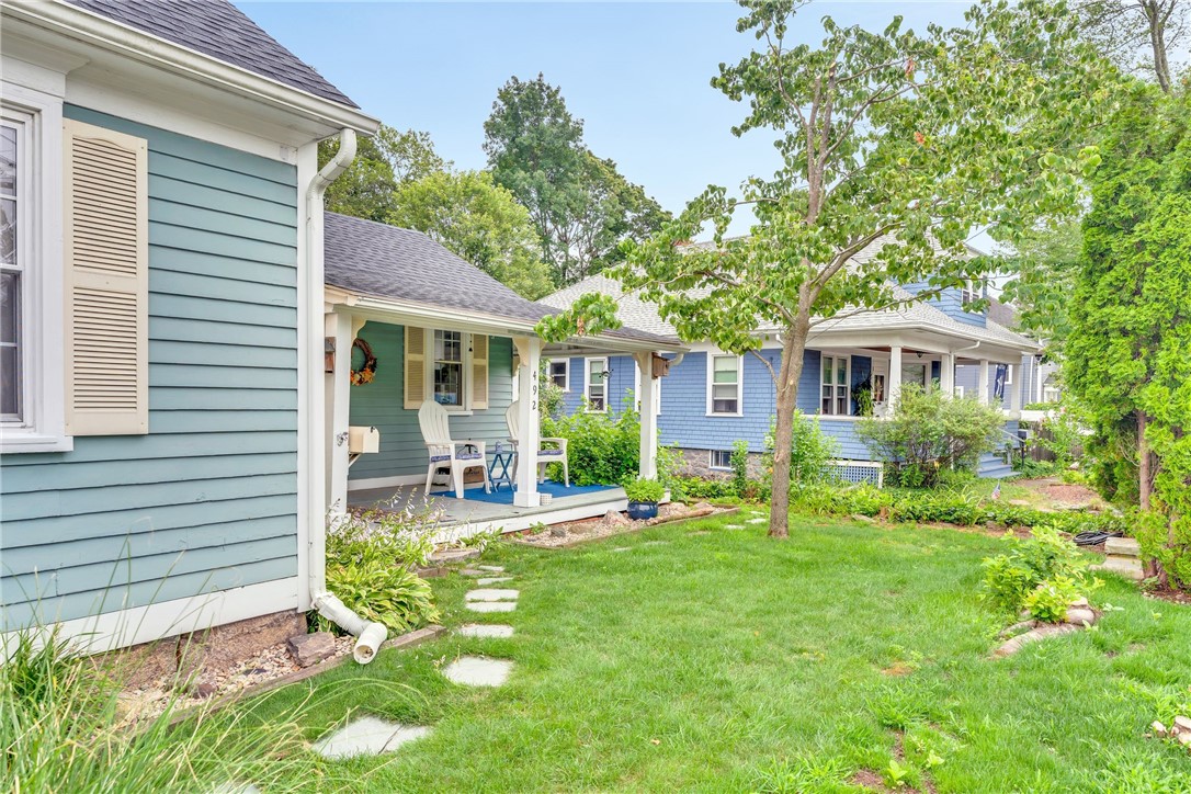 492 Oaklawn Avenue