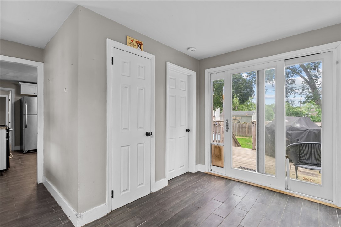 32 Bates Avenue