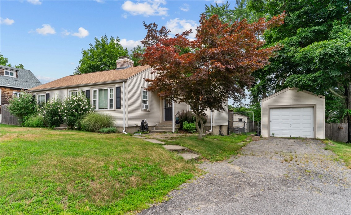 32 Bates Avenue