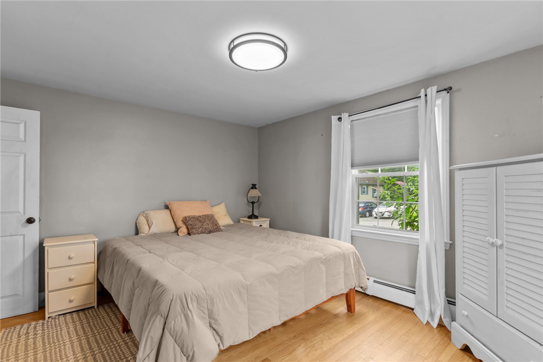 32 Bates Avenue