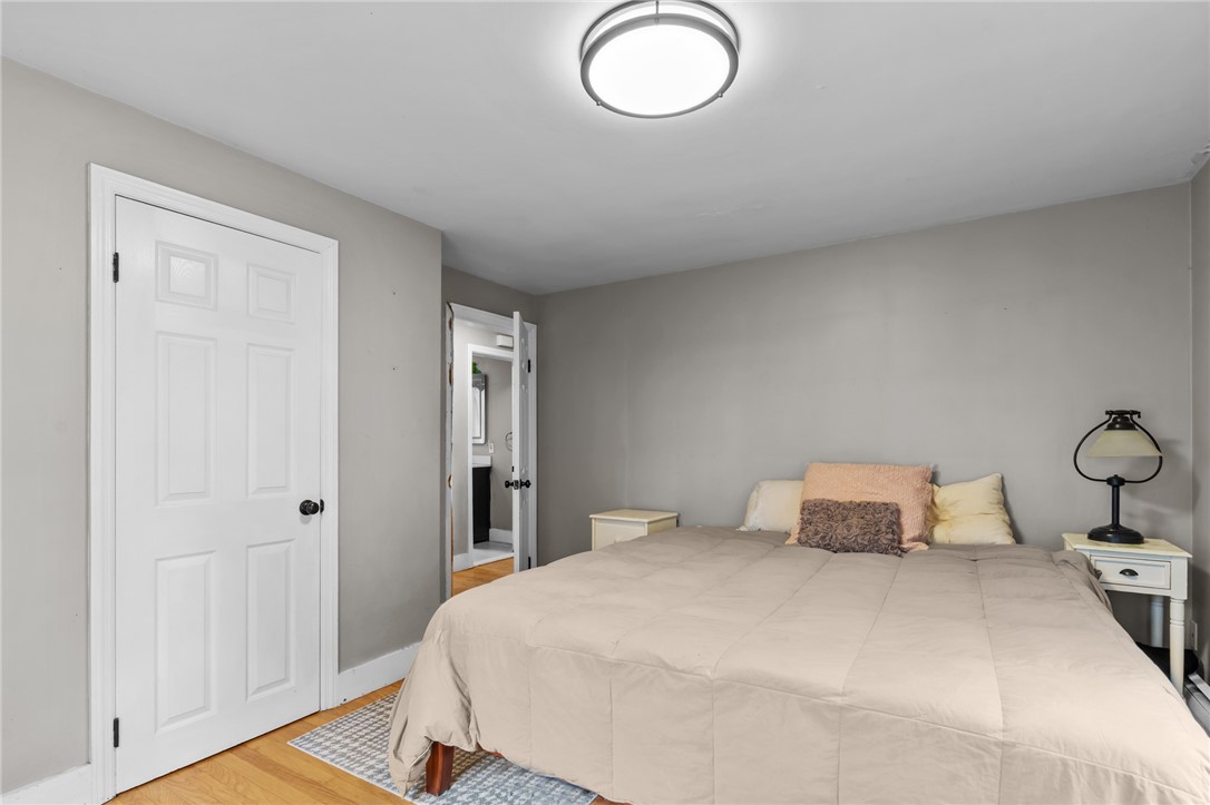32 Bates Avenue