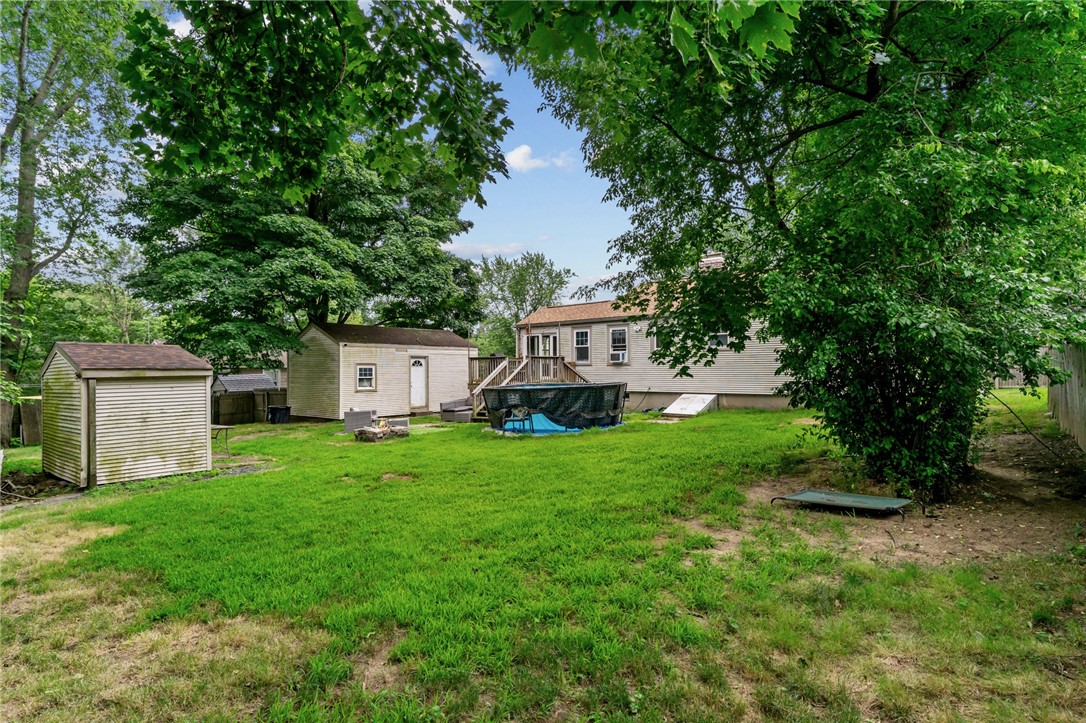 32 Bates Avenue