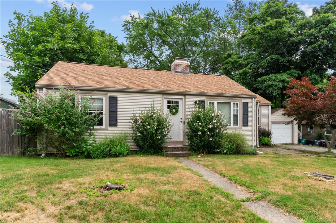 32 Bates Avenue