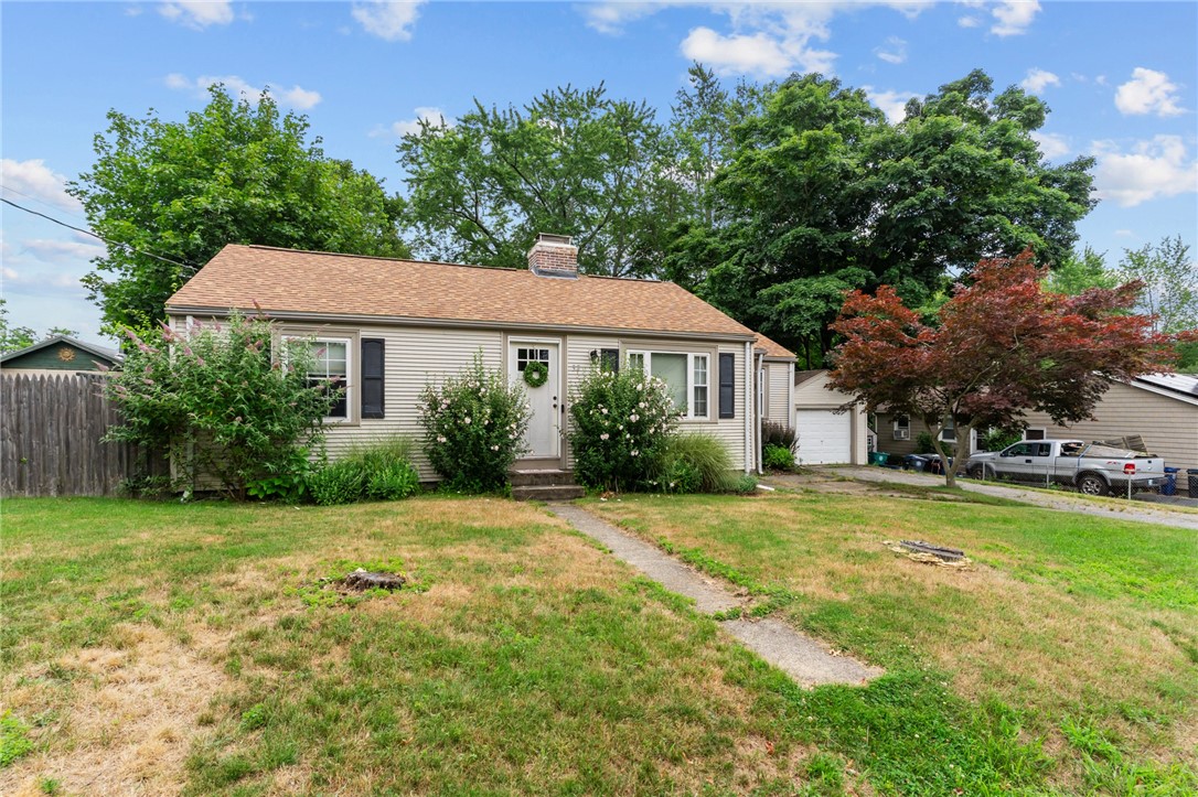 32 Bates Avenue