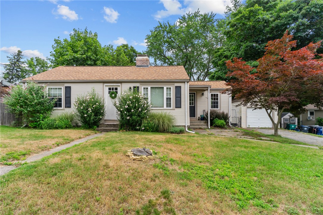 32 Bates Avenue