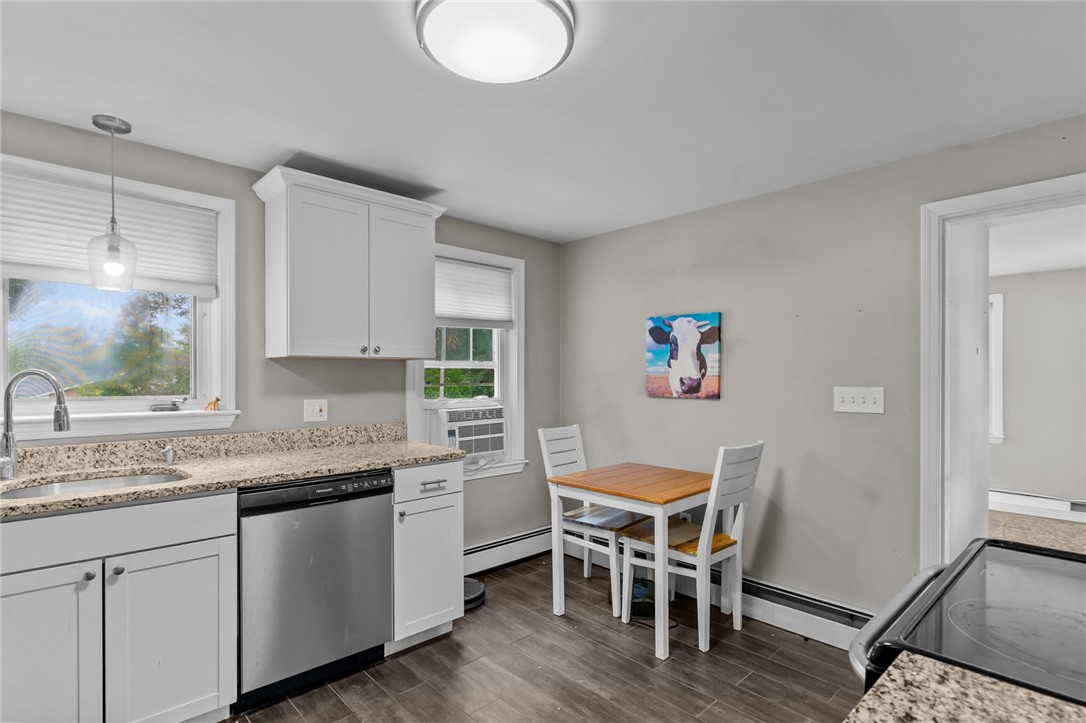 32 Bates Avenue