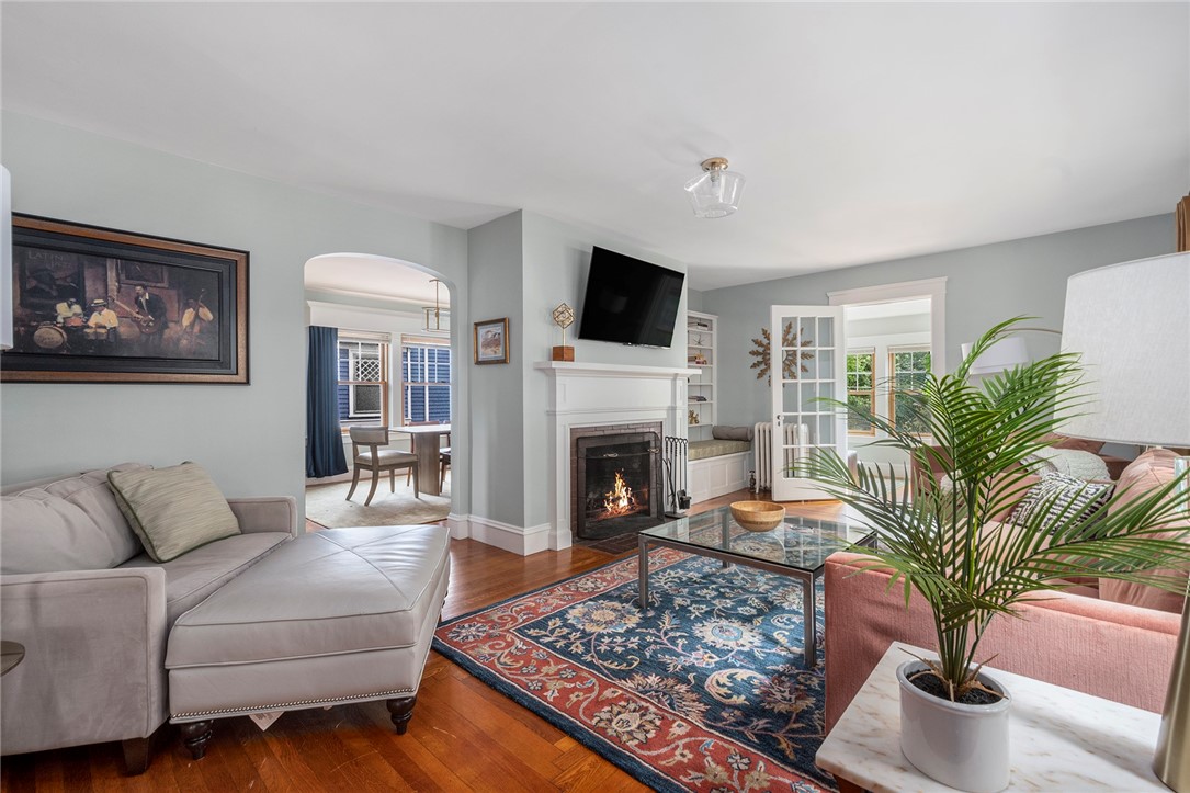 228 Medway Street