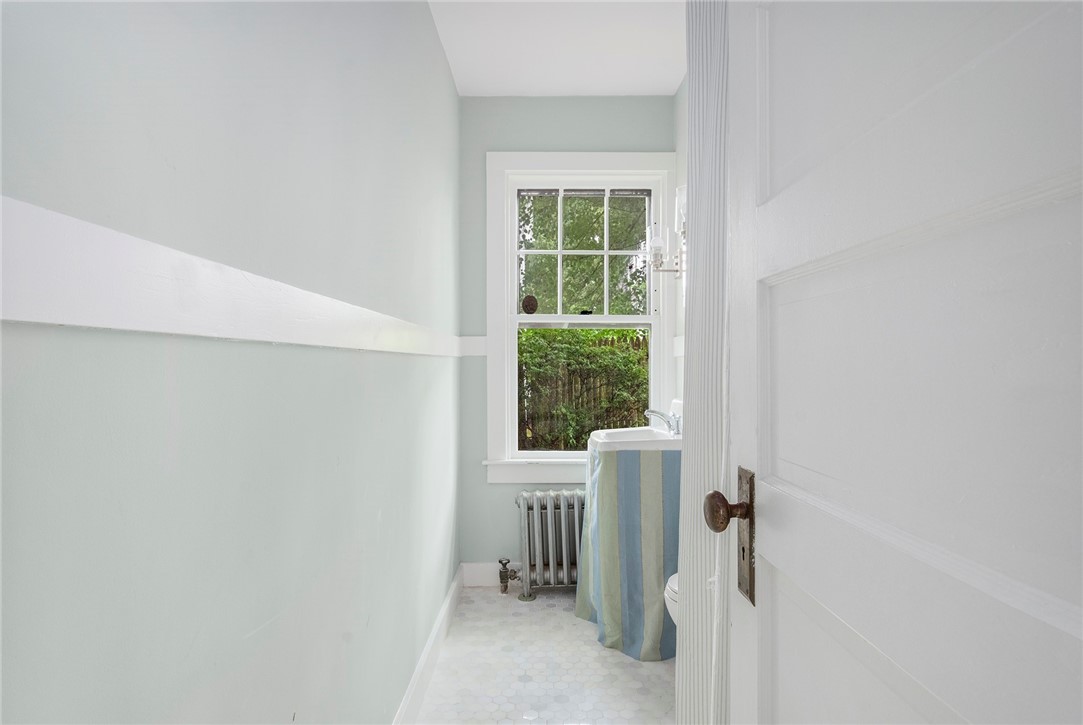 228 Medway Street