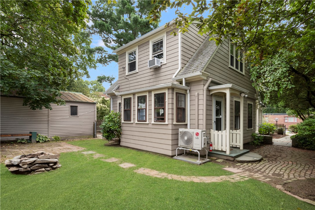 228 Medway Street