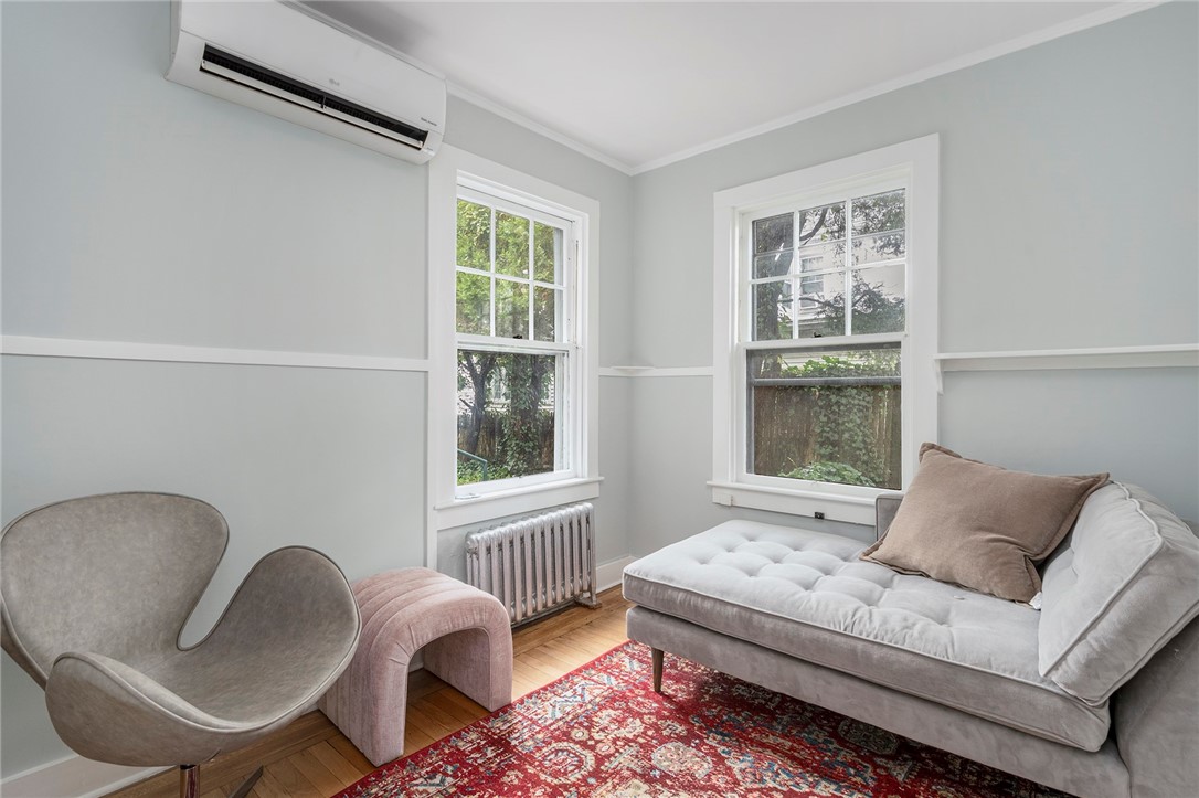 228 Medway Street
