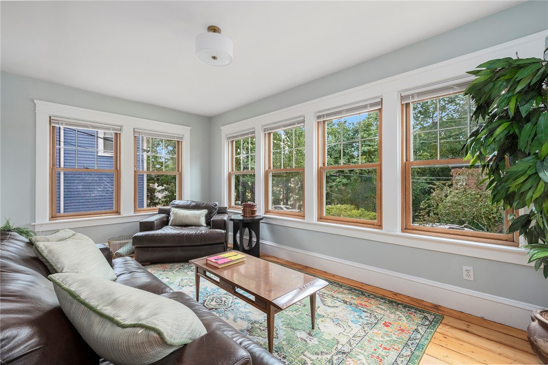 228 Medway Street