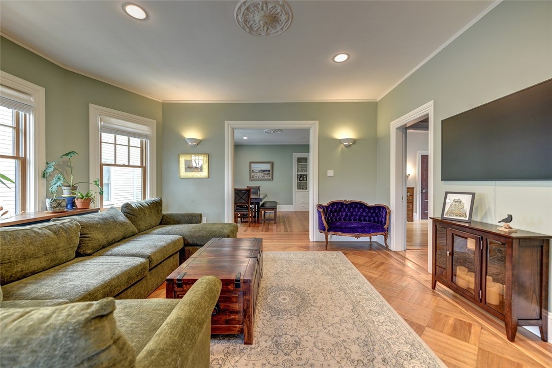81 Irving Avenue 2