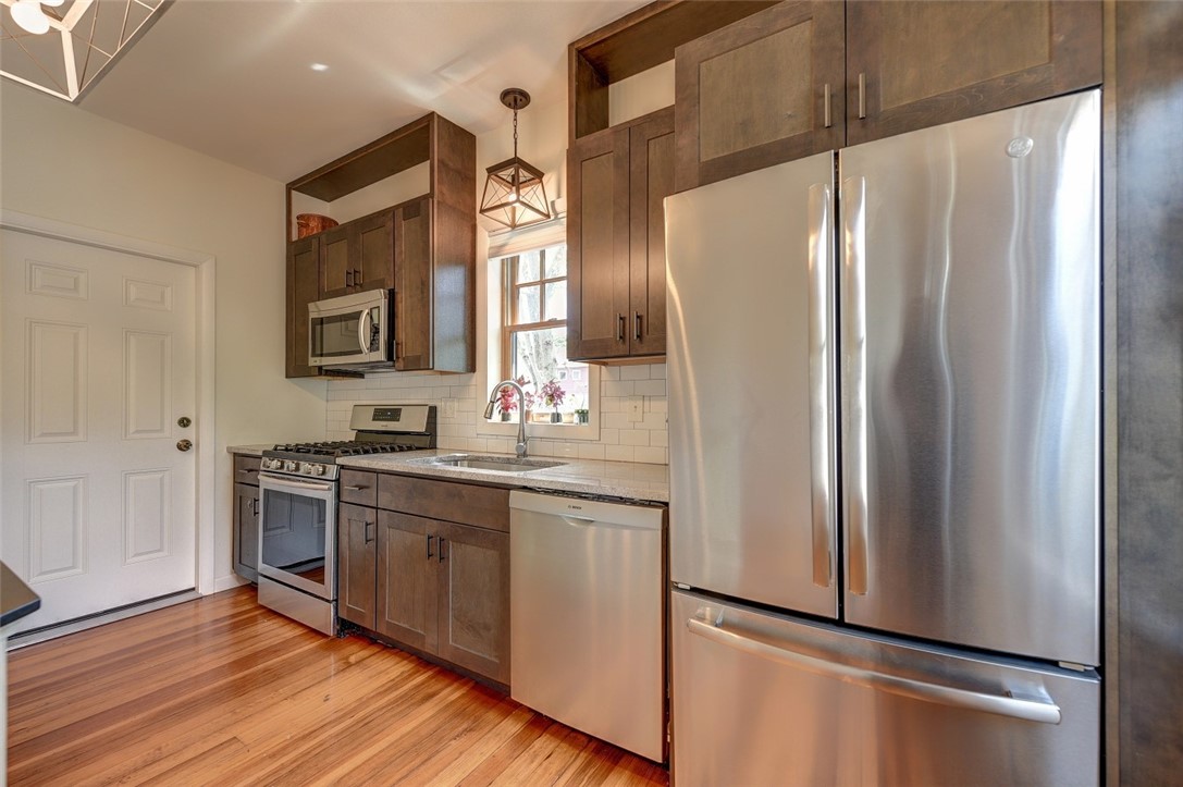81 Irving Avenue 2